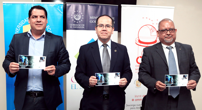 OMM fue sede de la presentaci&oacute;n del sello sobre 50 aniversario de la llegada del hombre a la luna