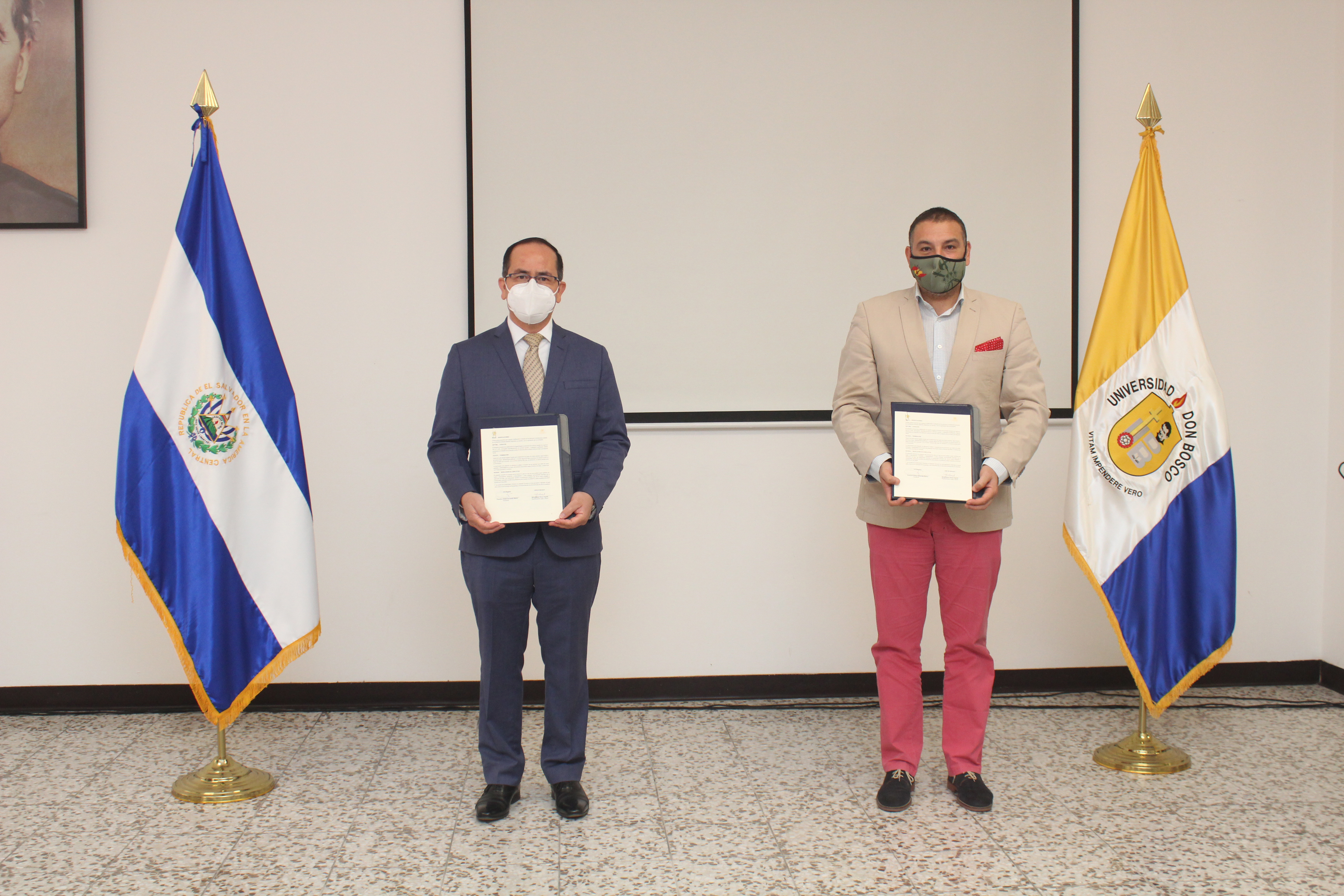 UDB firma convenio con el C&iacute;rculo de Comercio Internacional de Espa&ntilde;a para impulsar oportunidades de empleo