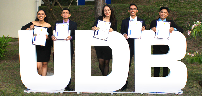 Graduamos a una nueva generaci&oacute;n de profesionales UDB