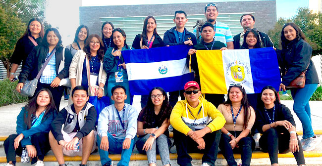 Delegación de la Escuela de Idiomas y Educación participó en encuentro internacional de turismo