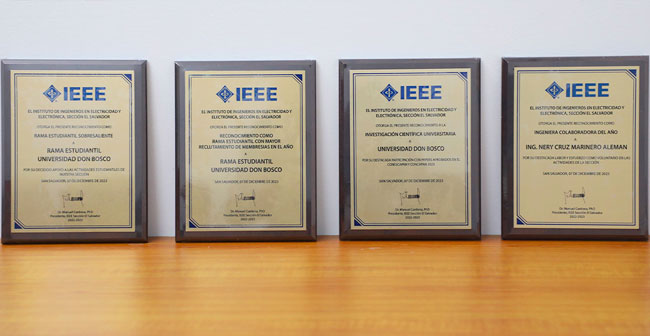 Otorgan reconocimientos a Rama Estudiantil IEEE UDB