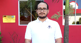 Javier Gonz&aacute;lez - Graduado de Ingenier&iacute;a El&eacute;ctrica