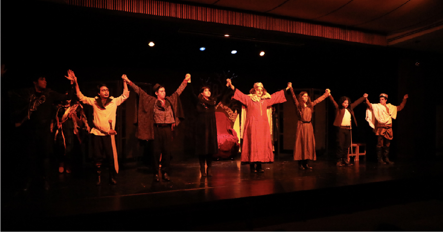 Grupos de teatro UDB destacan en Encuentro Nacional de Teatro Universitario