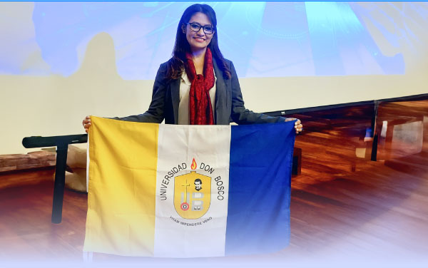 Docente de Ciencias Económicas participa en congreso internacional desarrollado en Ecuador