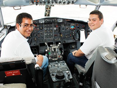 Estudiantes del TMA Estudiantes del TMA