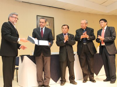 Reacreditación ACAAI