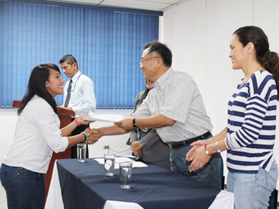 Programa de Becas Impression Aparel Group