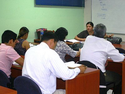 Academia de Idiomas de Postgrados UDB
