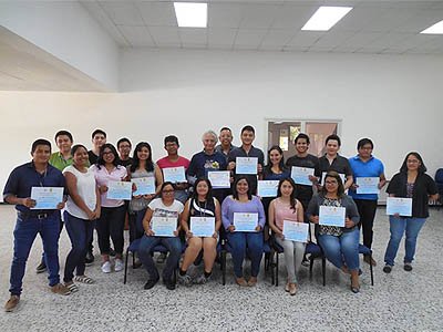 Italiano imparte seminario a estudiantes de Ing. Biomédica