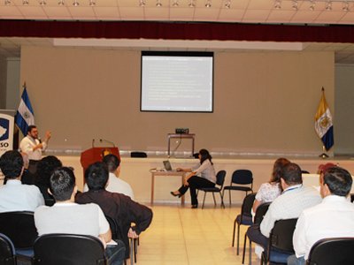 Presentaci??????Ã????Ã???Ã??Ã?Â³n de informe FLACSO