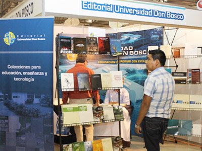 Editorial Universidad Don Bosco participa en FILCEN