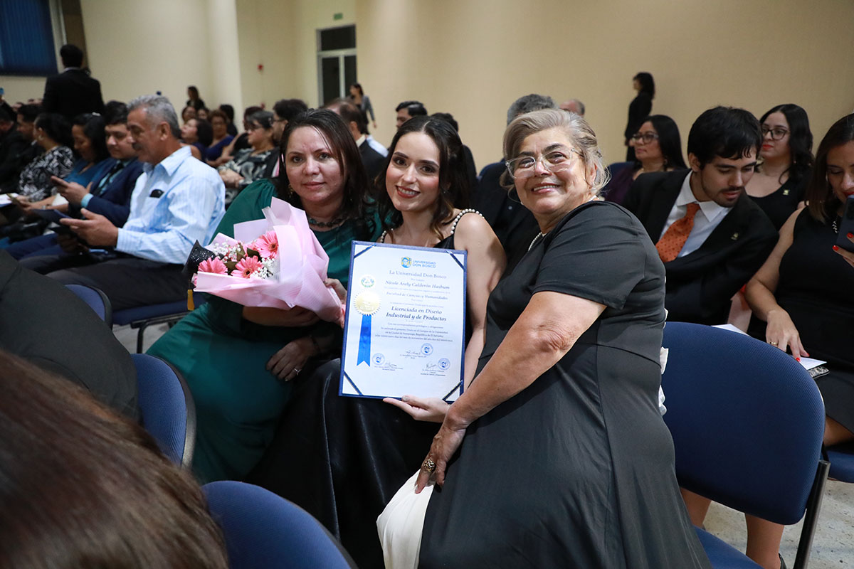 CEREMONIAS DE GRADUACIÓN DE CICLO 02-2025 - DÍA 1 - ACTO 2