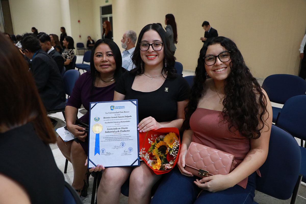 CEREMONIAS DE GRADUACIÓN DE CICLO 02-2025 - DÍA 1 - ACTO 2