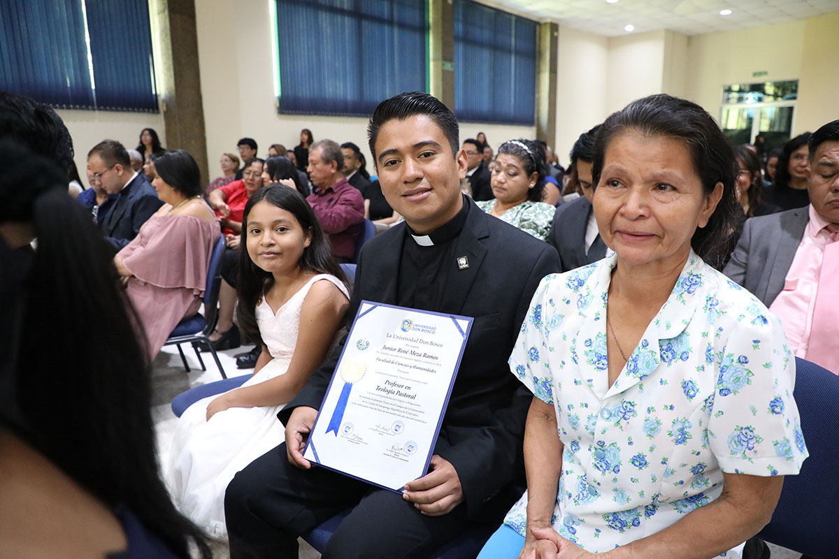 CEREMONIAS DE GRADUACIÓN DE CICLO 02-2025 - DÍA 1 - ACTO 1