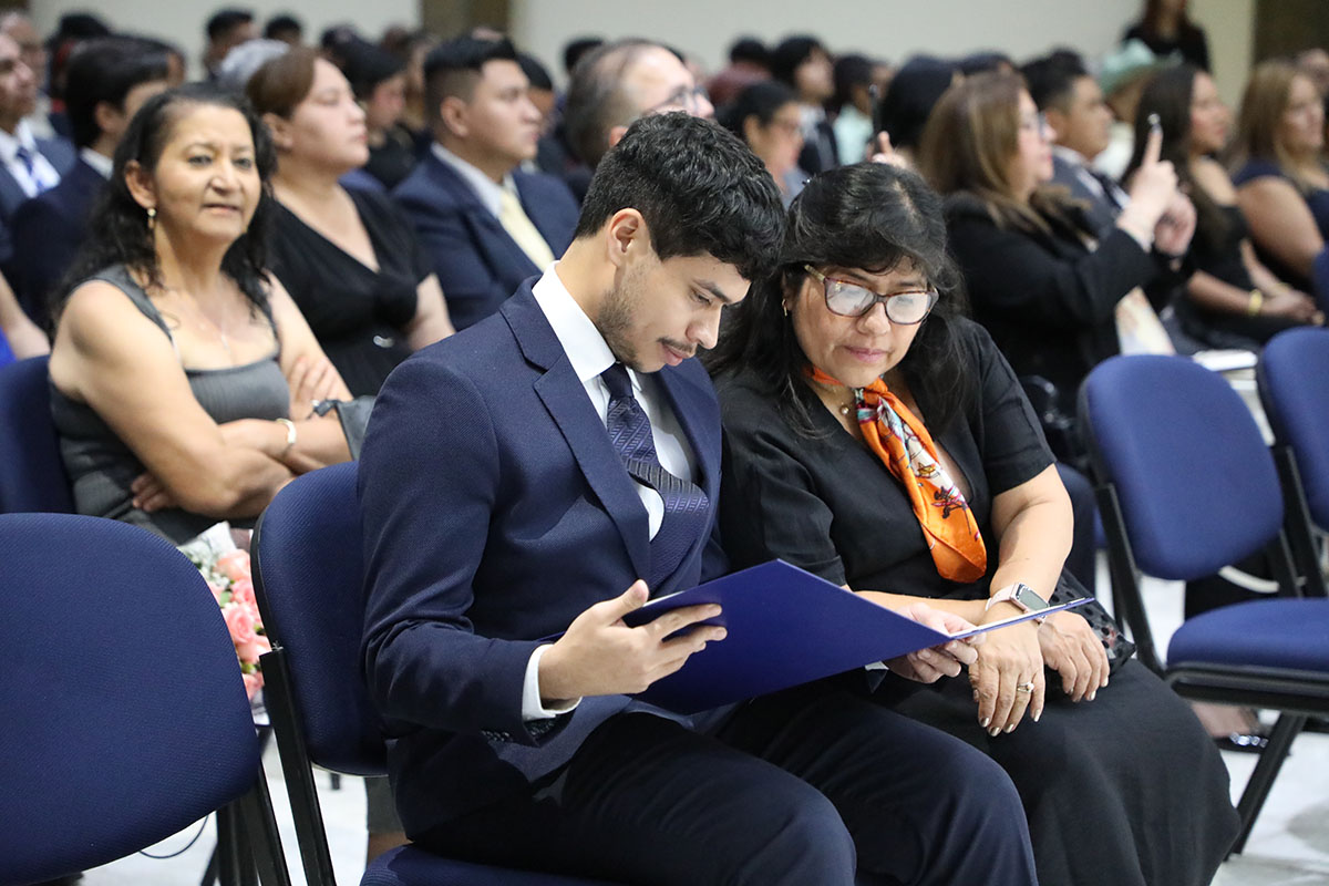 CEREMONIAS DE GRADUACIÓN DE CICLO 02-2025 - DÍA 1 - ACTO 3