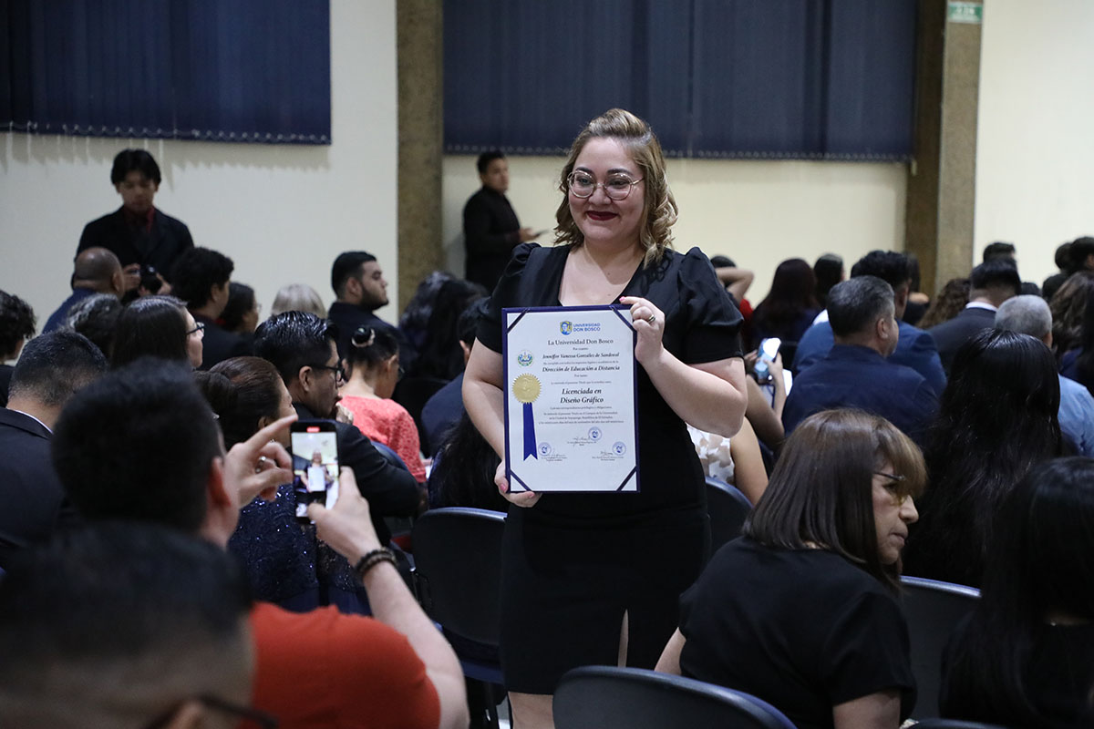 CEREMONIAS DE GRADUACIÓN DE CICLO 02-2025 - DÍA 1 - ACTO 3