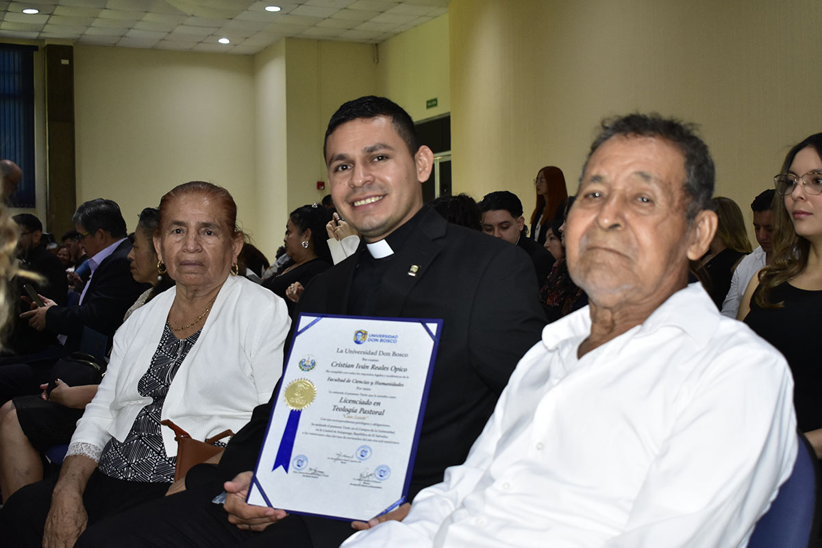 CEREMONIAS DE GRADUACIÓN DE CICLO 02-2025 - DÍA 1 - ACTO 1
