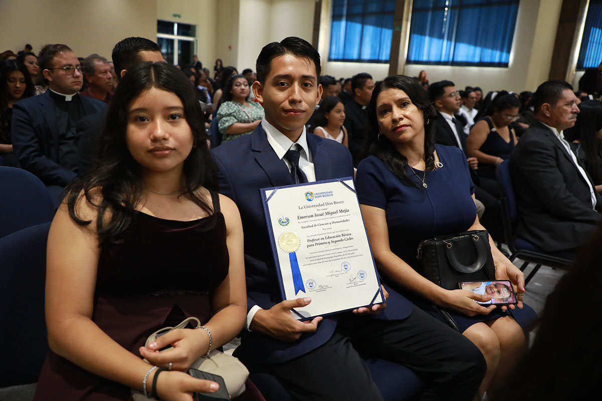 CEREMONIAS DE GRADUACIÓN DE CICLO 02-2025 - DÍA 1 - ACTO 1