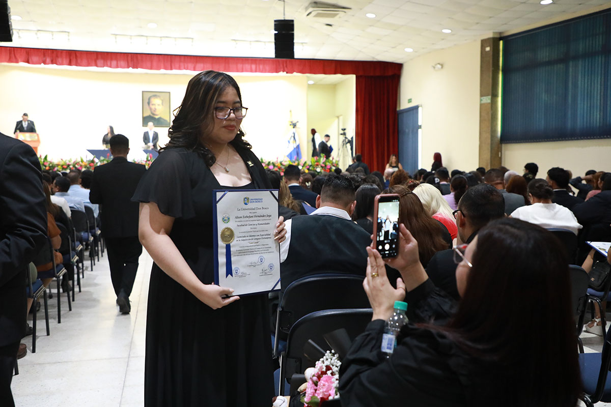 CEREMONIAS DE GRADUACIÓN DE CICLO 02-2025 - DÍA 1 - ACTO 1
