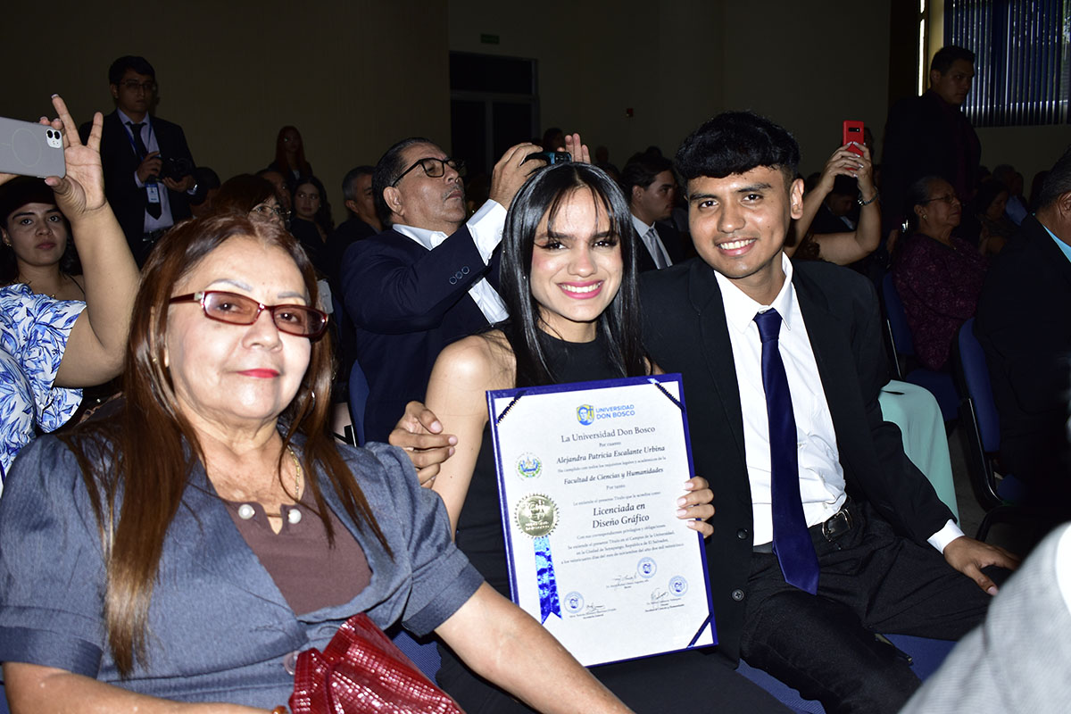 CEREMONIAS DE GRADUACIÓN DE CICLO 02-2025 - DÍA 1 - ACTO 2