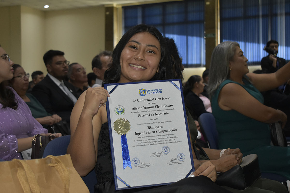 CEREMONIAS DE GRADUACIÓN DE CICLO 02-2025 - DÍA 3 - ACTO 7