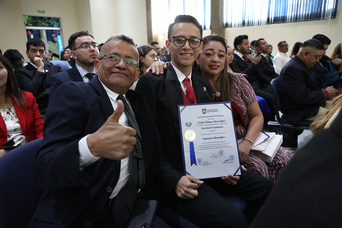 CEREMONIAS DE GRADUACIÓN DE CICLO 02-2025 - DÍA 3 - ACTO 8