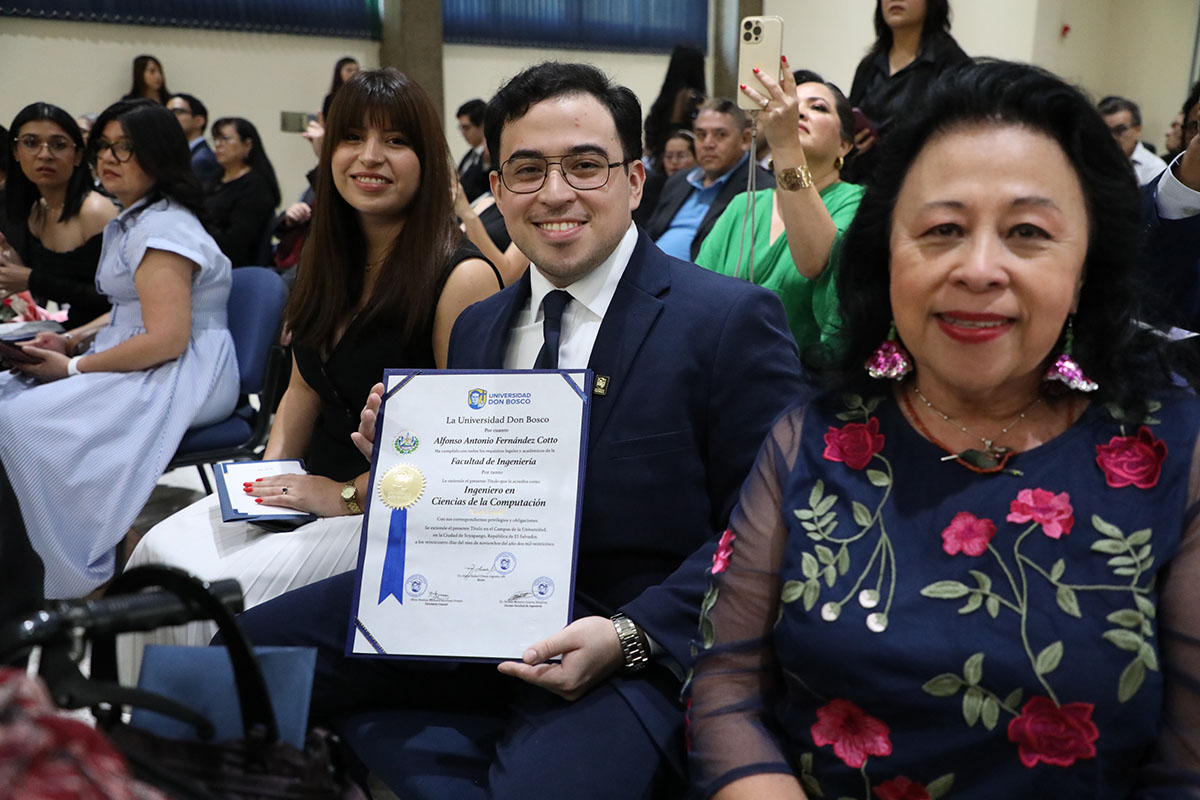 CEREMONIAS DE GRADUACIÓN DE CICLO 02-2025 - DÍA 3 - ACTO 8