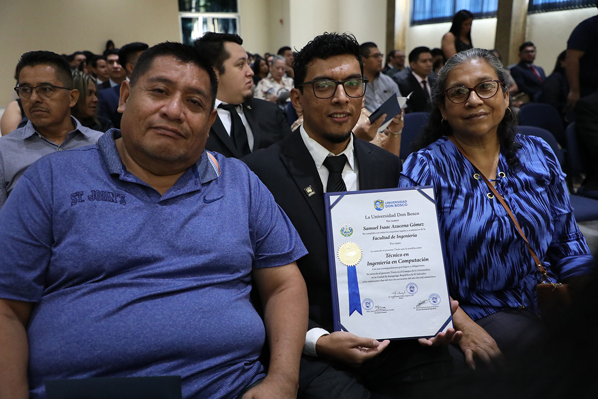 CEREMONIAS DE GRADUACIÓN DE CICLO 02-2025 - DÍA 3 - ACTO 7