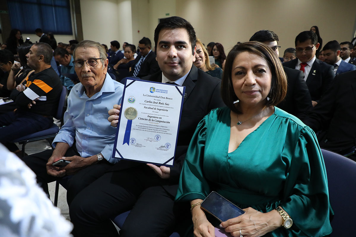 CEREMONIAS DE GRADUACIÓN DE CICLO 02-2025 - DÍA 3 - ACTO 8