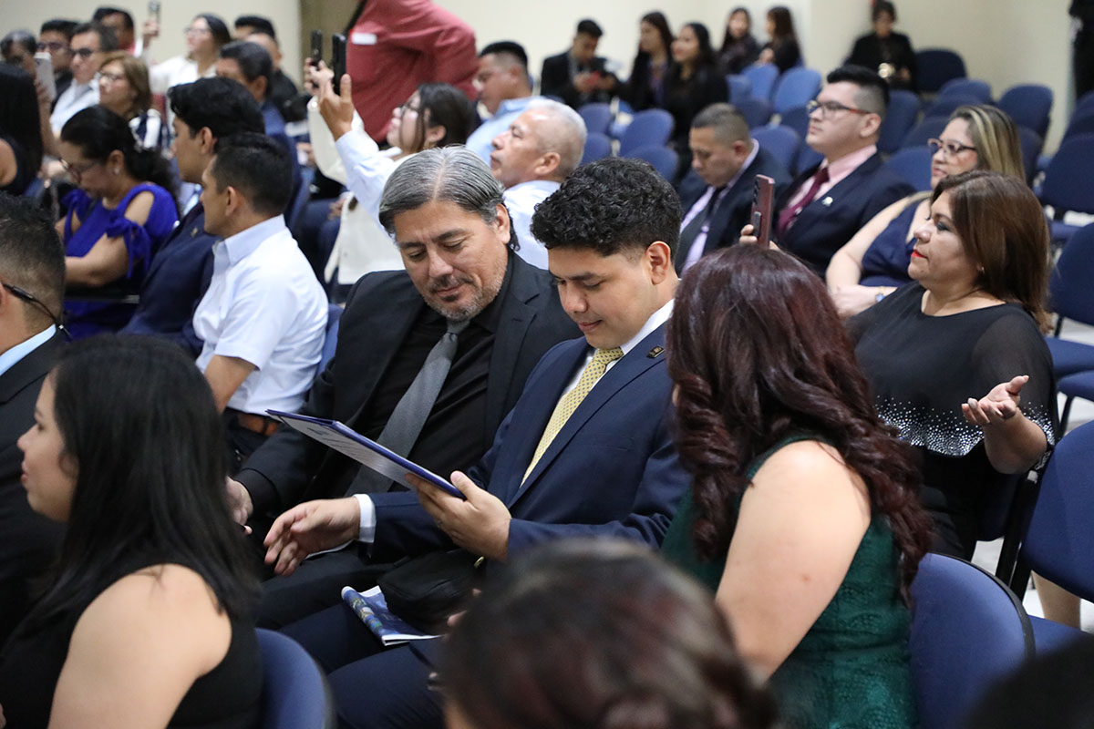 CEREMONIAS DE GRADUACIÓN DE CICLO 02-2025 - DÍA 3 - ACTO 8