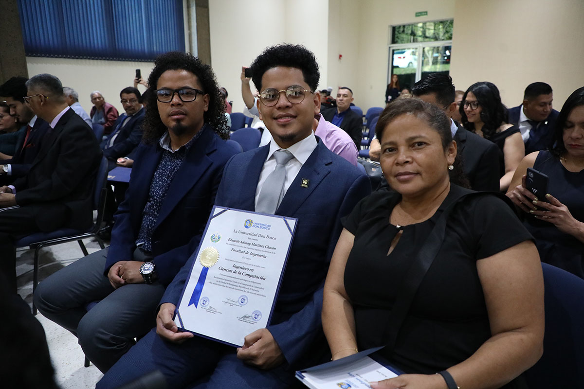 CEREMONIAS DE GRADUACIÓN DE CICLO 02-2025 - DÍA 3 - ACTO 8