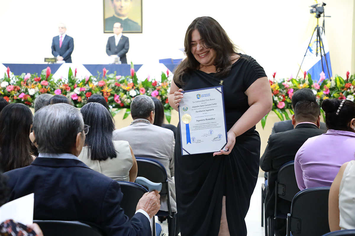 CEREMONIAS DE GRADUACIÓN DE CICLO 02-2025 - DÍA 3 - ACTO 8