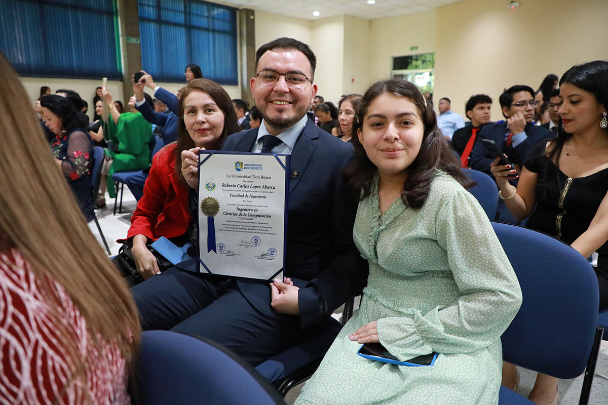 CEREMONIAS DE GRADUACIÓN DE CICLO 02-2025 - DÍA 3 - ACTO 8