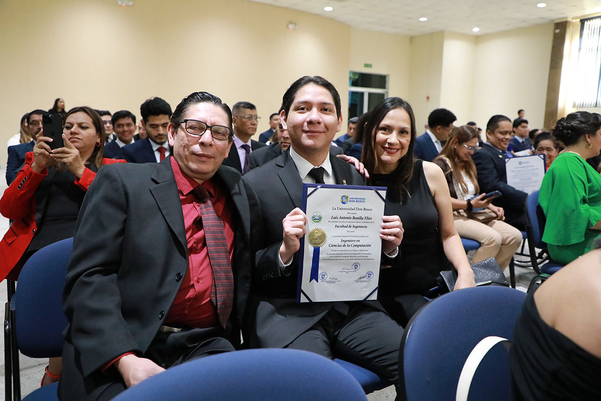 CEREMONIAS DE GRADUACIÓN DE CICLO 02-2025 - DÍA 3 - ACTO 8