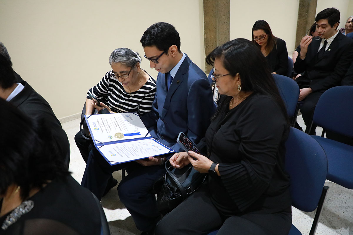 CEREMONIAS DE GRADUACIÓN DE CICLO 02-2025 - DÍA 3 - ACTO 8