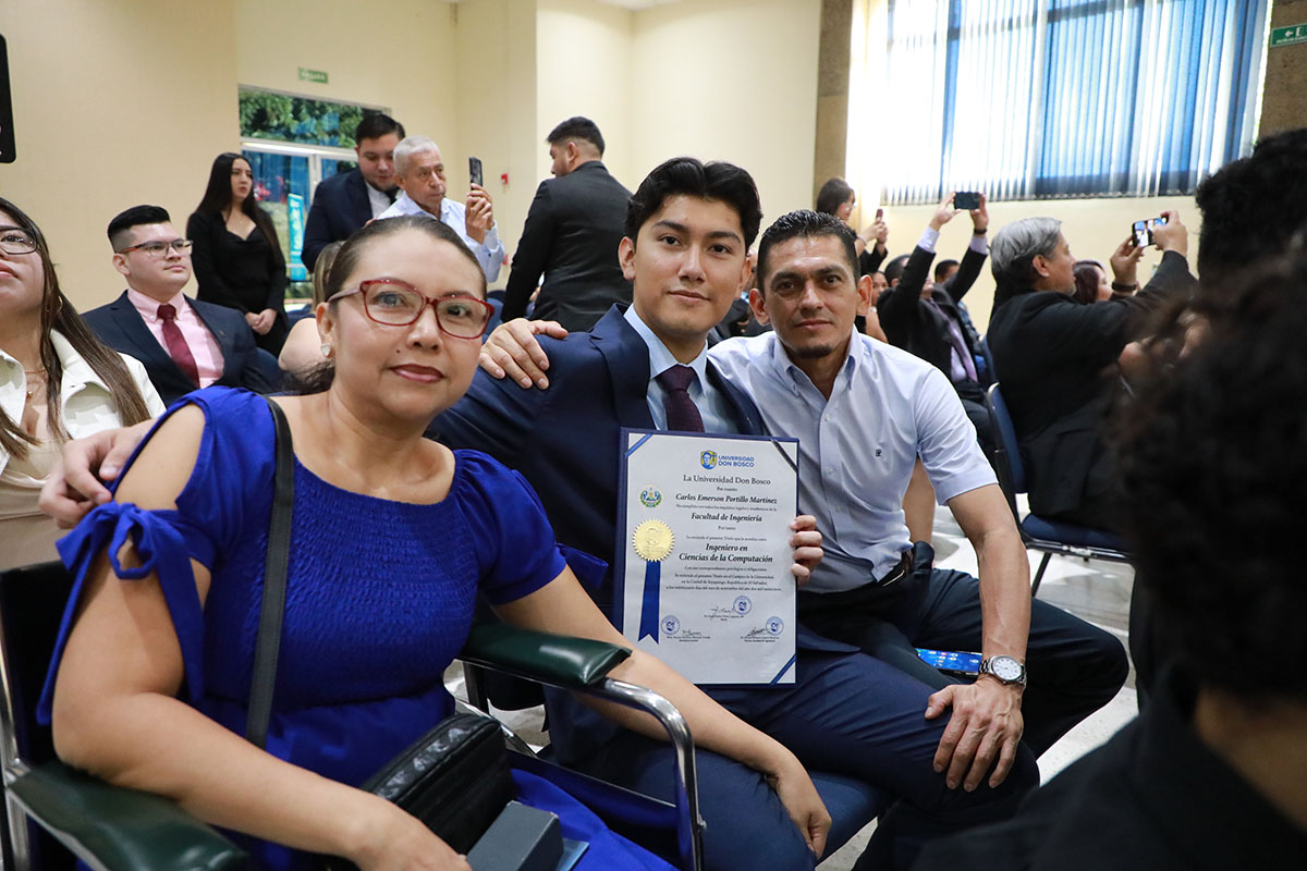 CEREMONIAS DE GRADUACIÓN DE CICLO 02-2025 - DÍA 3 - ACTO 8