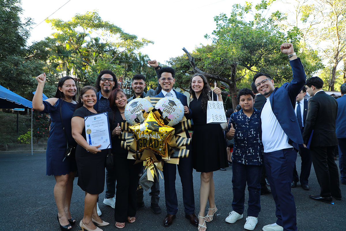 CEREMONIAS DE GRADUACIÓN DE CICLO 02-2025 - DÍA 3 - ACTO 8