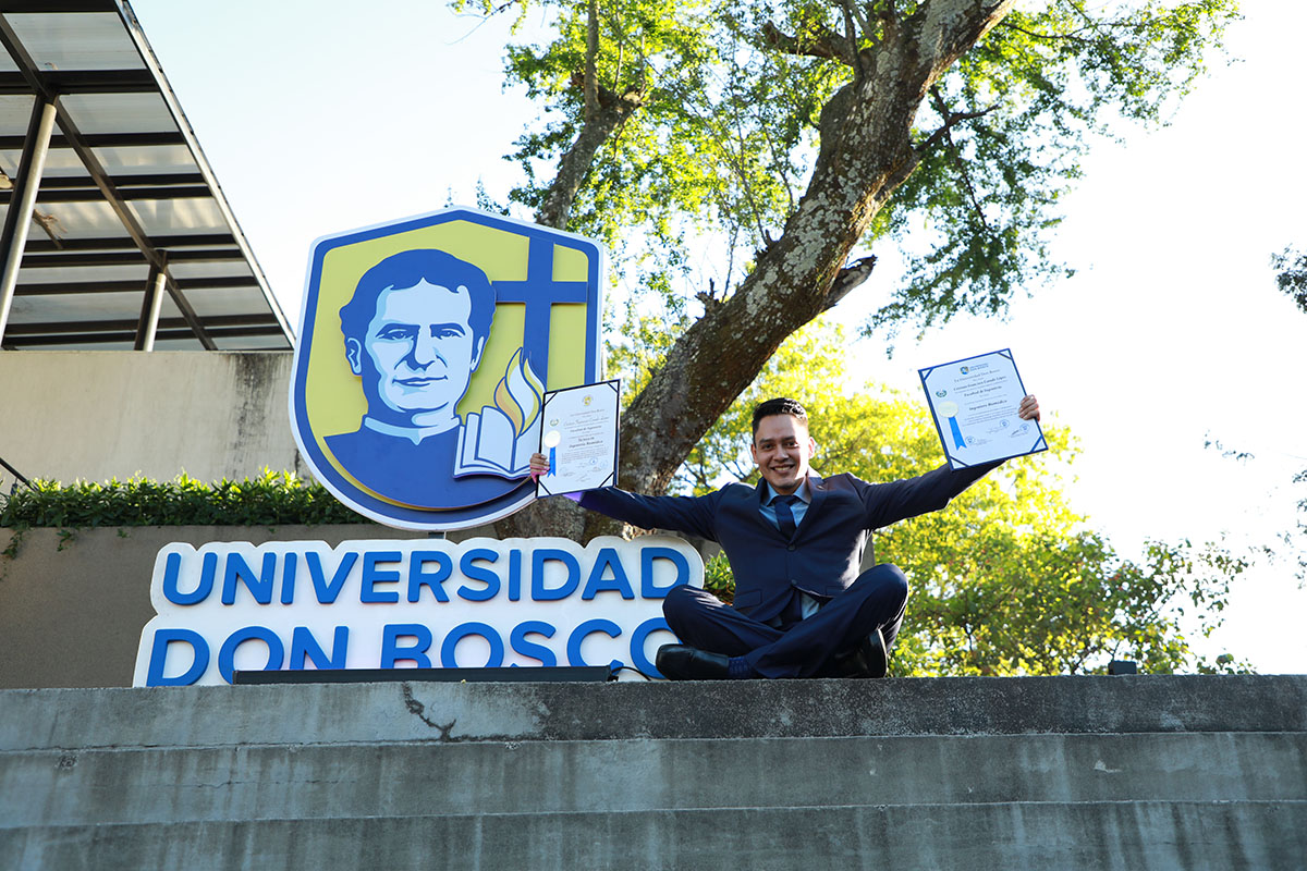 CEREMONIAS DE GRADUACIÓN DE CICLO 02-2025 - DÍA 3 - ACTO 8