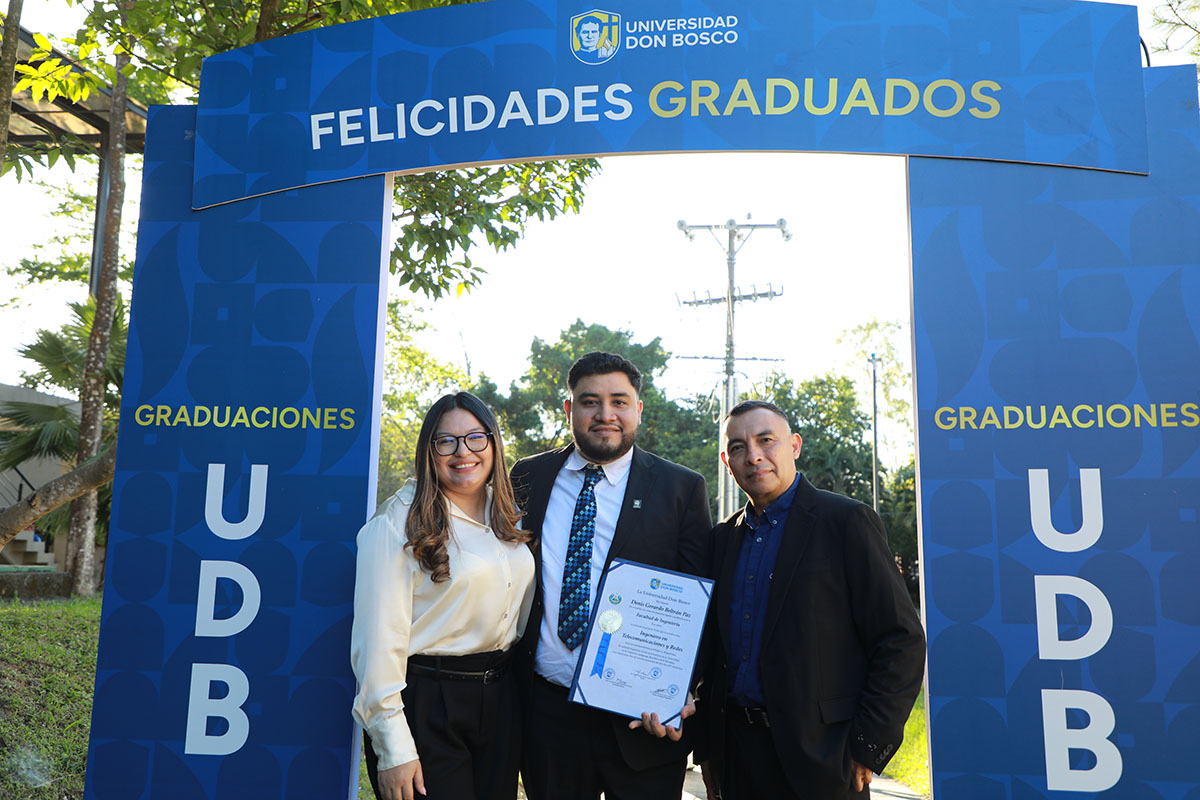 CEREMONIAS DE GRADUACIÓN DE CICLO 02-2025 - DÍA 3 - ACTO 8