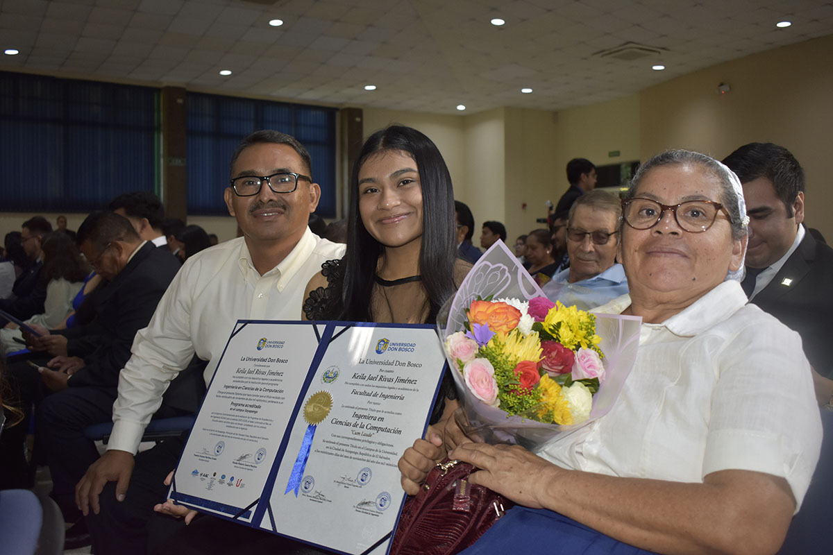 CEREMONIAS DE GRADUACIÓN DE CICLO 02-2025 - DÍA 3 - ACTO 8