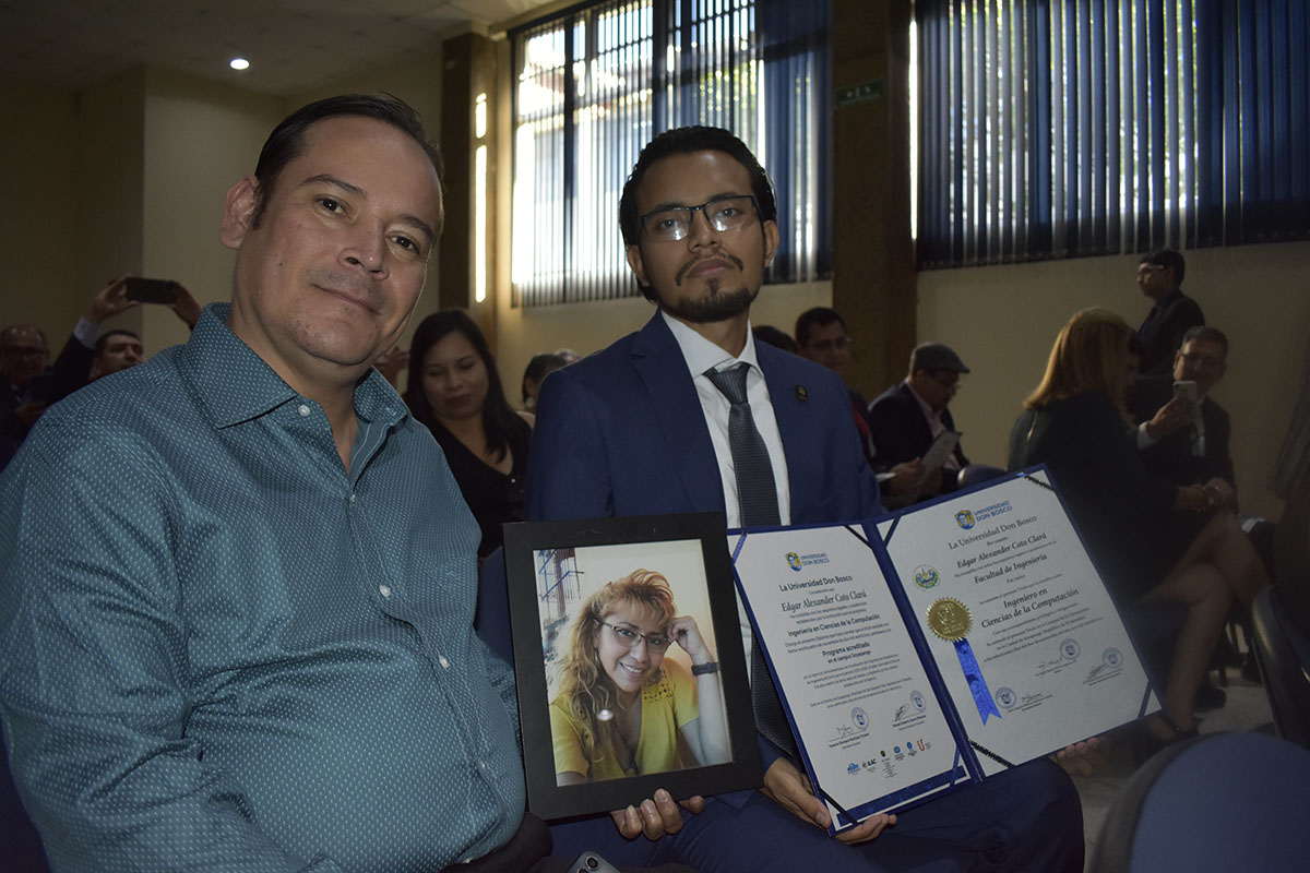 CEREMONIAS DE GRADUACIÓN DE CICLO 02-2025 - DÍA 3 - ACTO 8