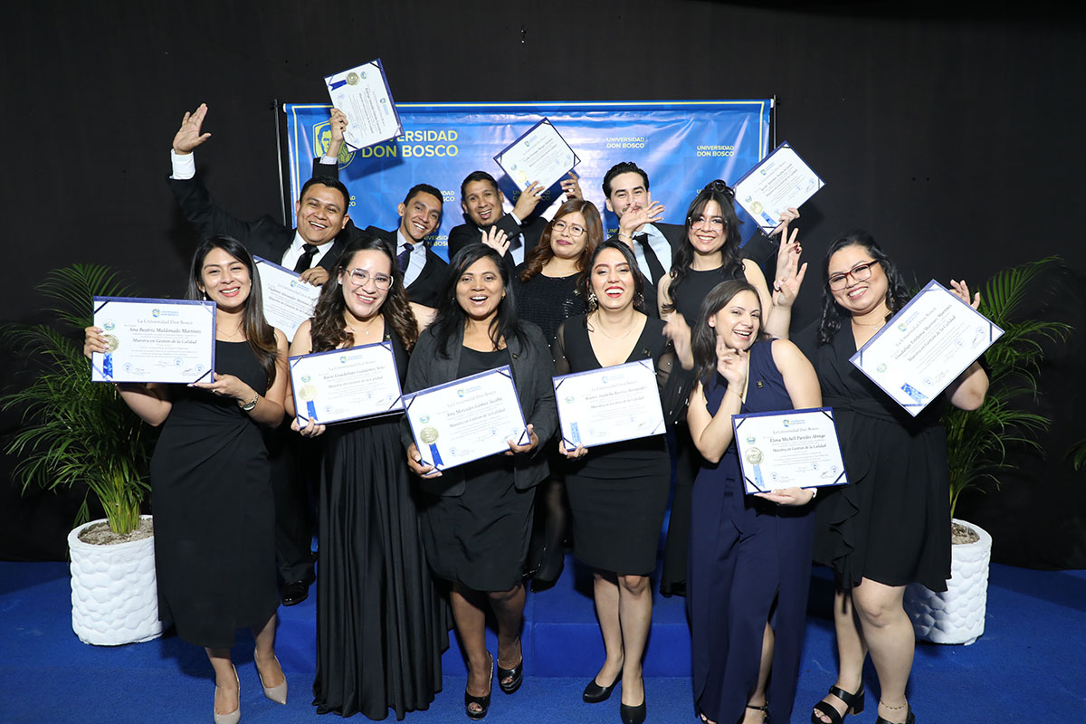 CEREMONIAS DE GRADUACIÓN DE CICLO 02-2025 - DÍA 3 - ACTO 9