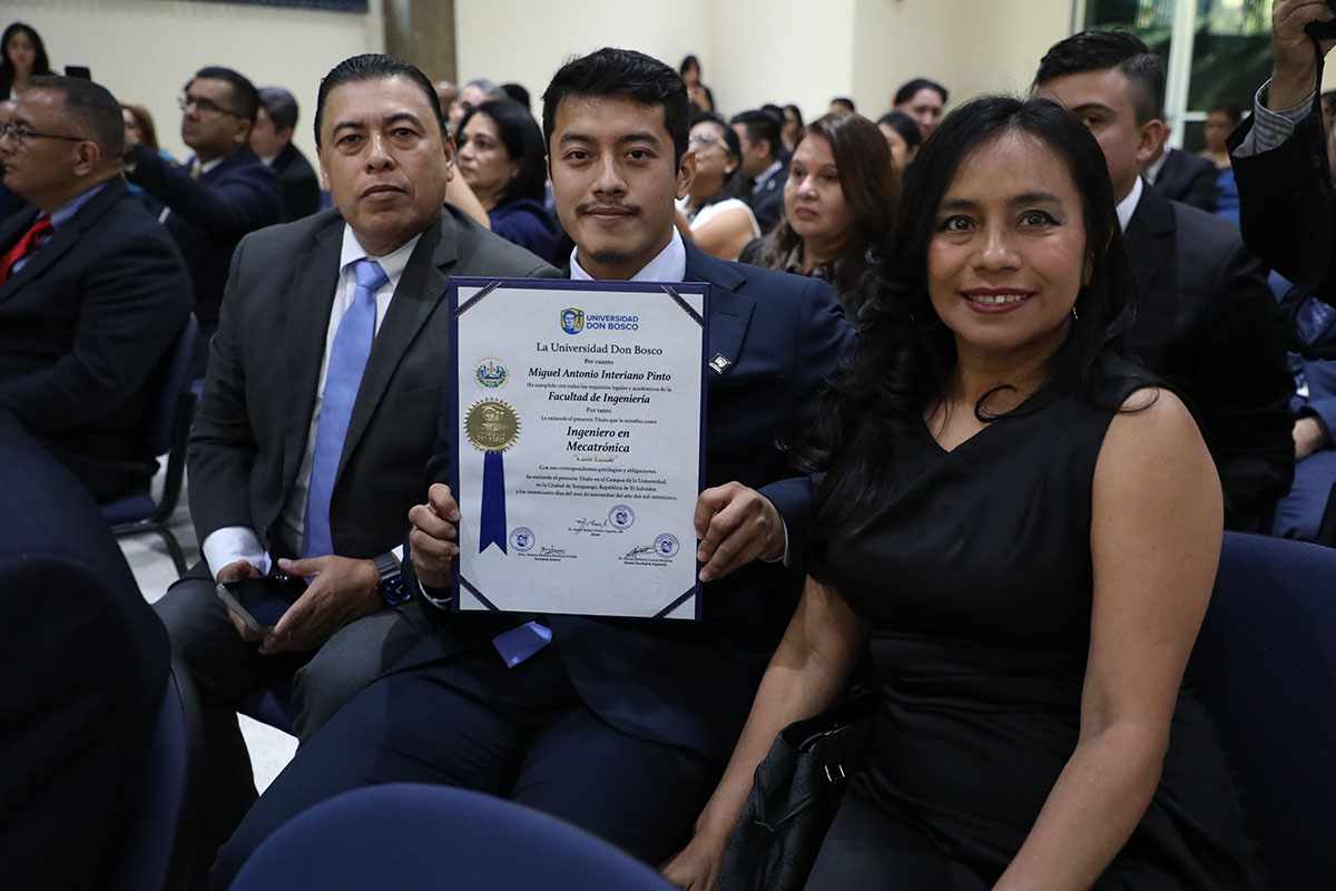 CEREMONIAS DE GRADUACIÓN DE CICLO 02-2025 - DÍA 3 - ACTO 7