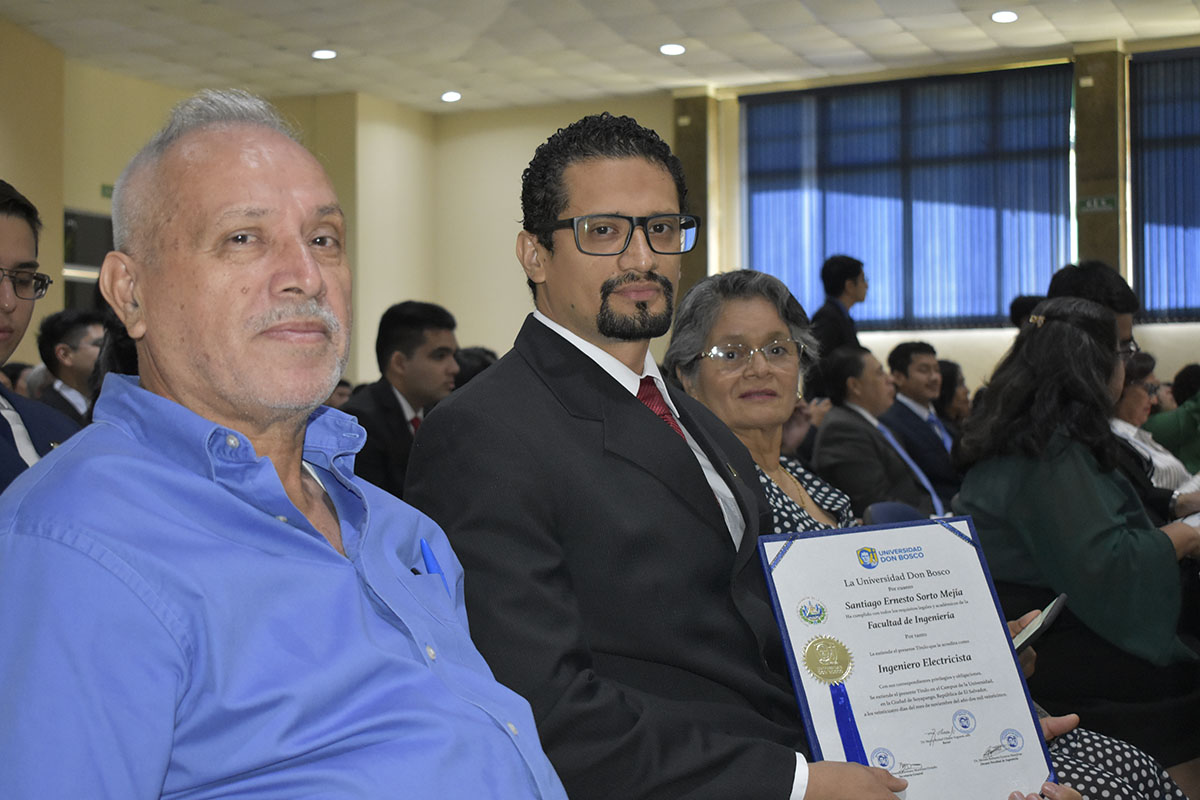 CEREMONIAS DE GRADUACIÓN DE CICLO 02-2025 - DÍA 3 - ACTO 7