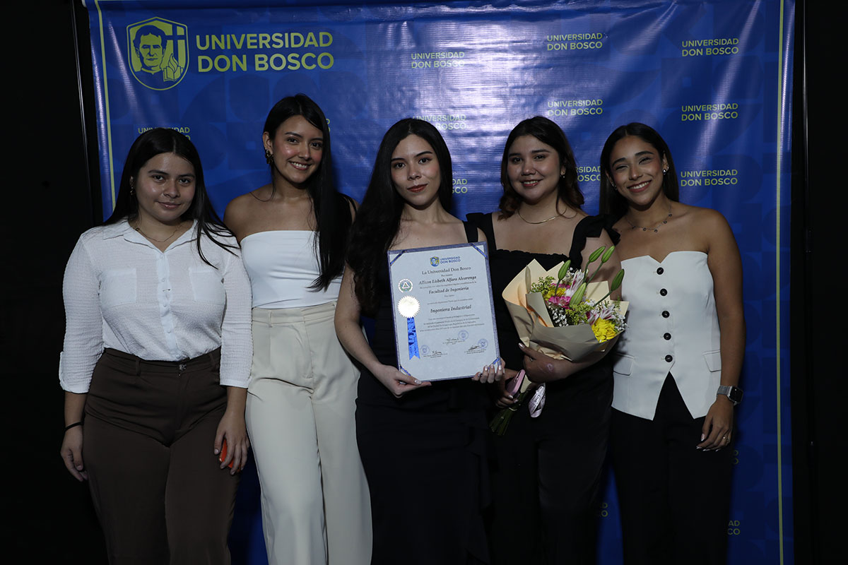 CEREMONIAS DE GRADUACIÓN DE CICLO 02-2025 - DÍA 3 - ACTO 9