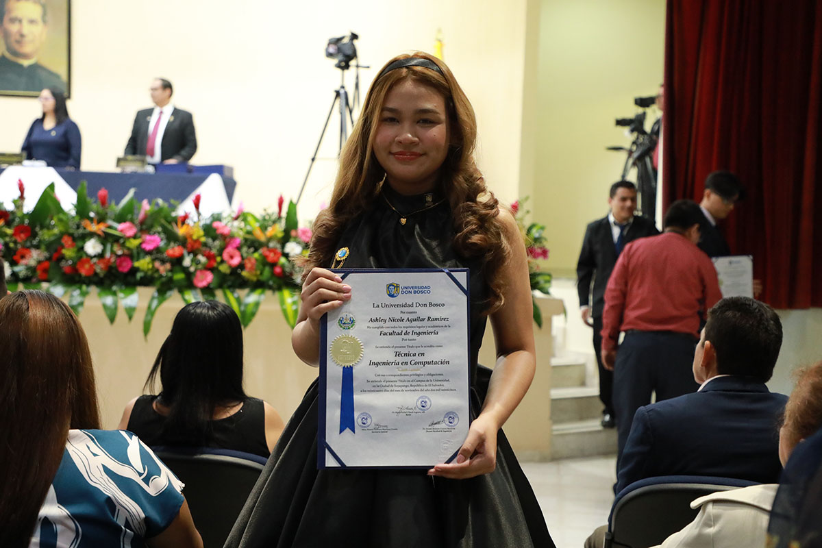 CEREMONIAS DE GRADUACIÓN DE CICLO 02-2025 - DÍA 3 - ACTO 7