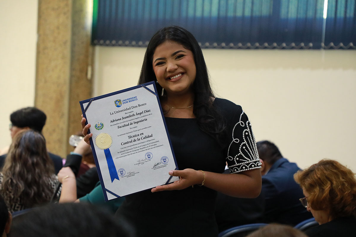 CEREMONIAS DE GRADUACIÓN DE CICLO 02-2025 - DÍA 3 - ACTO 7