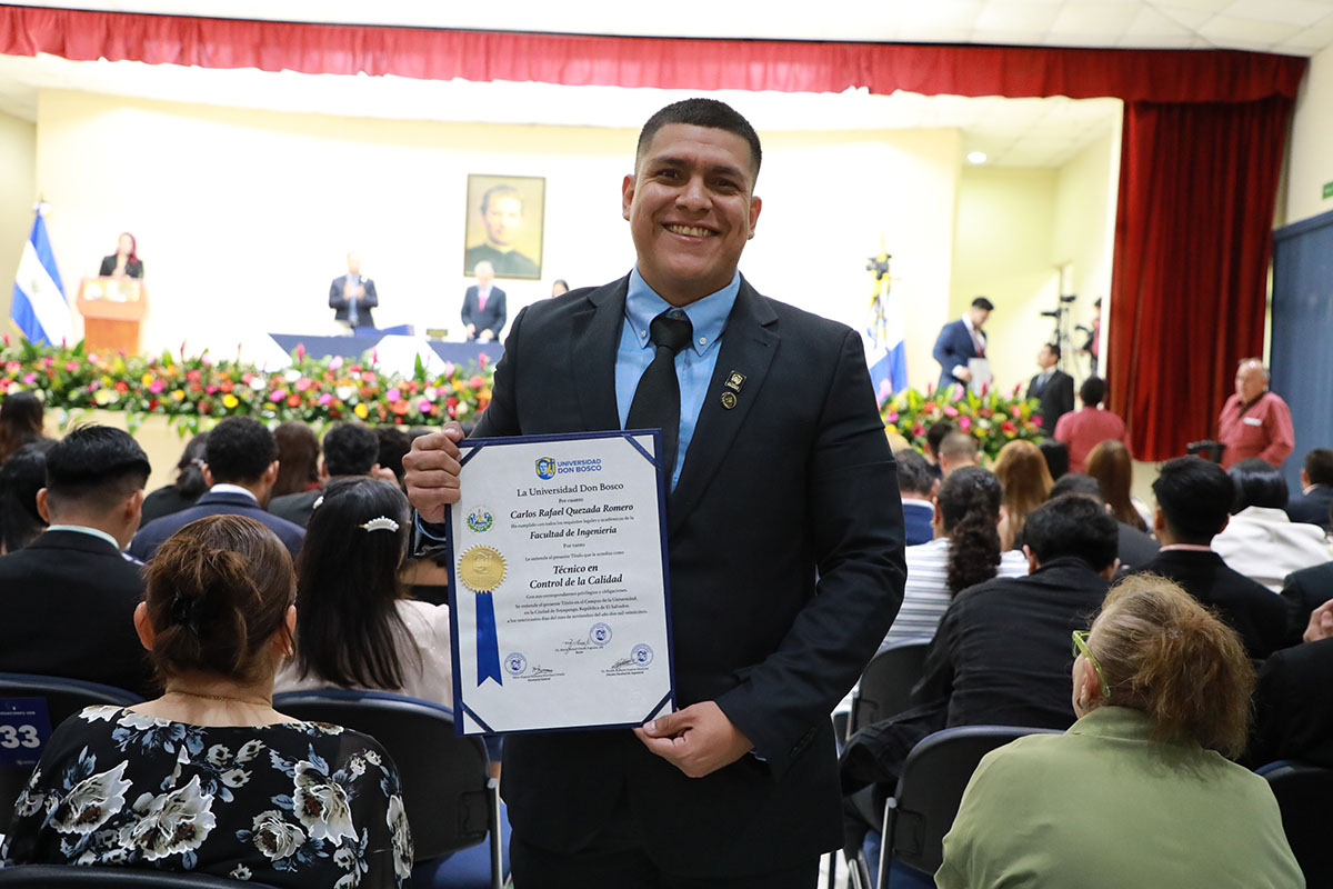 CEREMONIAS DE GRADUACIÓN DE CICLO 02-2025 - DÍA 3 - ACTO 7