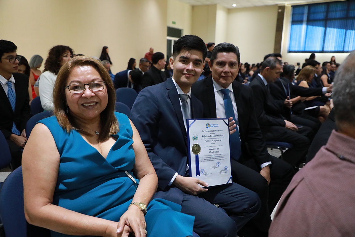 CEREMONIAS DE GRADUACIÓN DE CICLO 02-2025 - DÍA 3 - ACTO 7