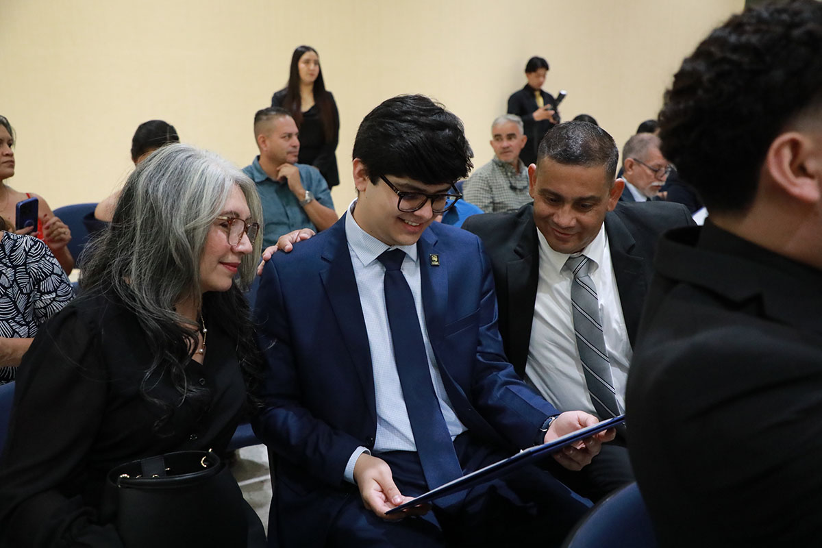 CEREMONIAS DE GRADUACIÓN DE CICLO 02-2025 - DÍA 3 - ACTO 7